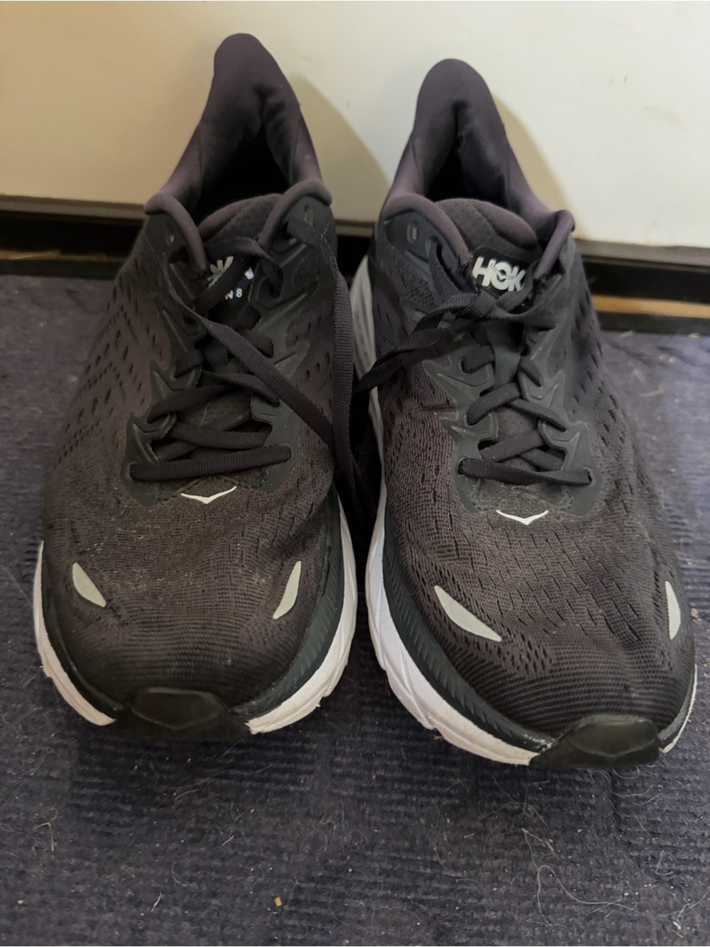 Hoka Clifton 8 Black and White Running Sneakers size 10.5b (narrow) - Picture 8 of 13